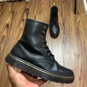 Dr Martens Zavala Lace Up Women Combat Boot (8)